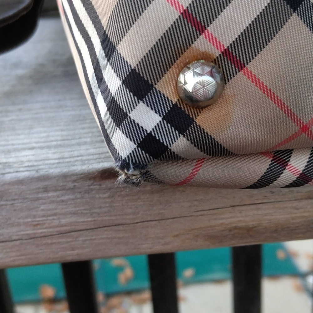 Burberry handbag - Picture 10 of 13